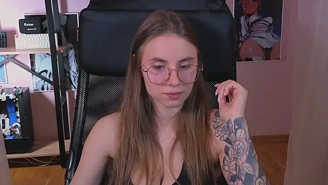 Snapshot of _AnnaStark_ chatting on September 2025 08:09:01 PM AnnaStark online show from September 2025 08:09:01 PM