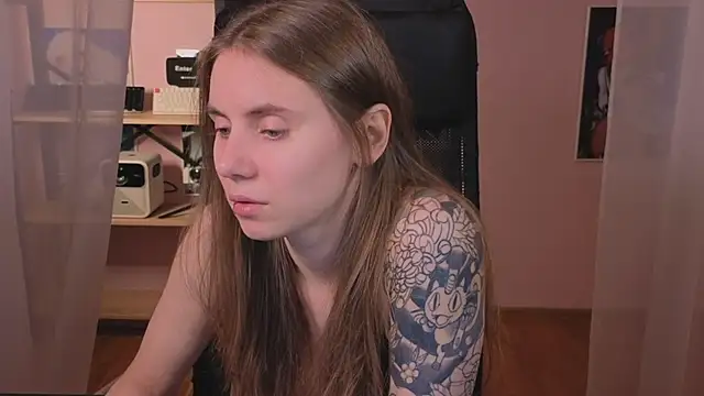 Snapshot of _AnnaStark_ chatting on October 2025 08:07:02 PM AnnaStark online show from October 2025 08:07:02 PM