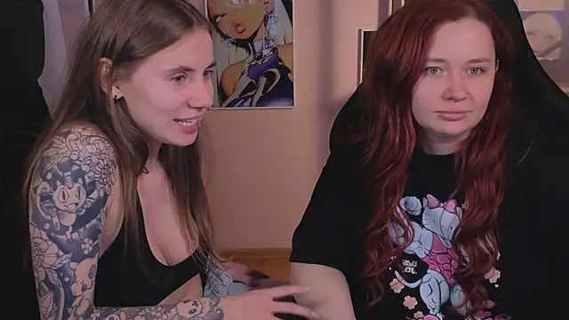 Snapshot of _AnnaStark_ chatting on October 2025 08:12:01 AM AnnaStark online show from October 2025 08:12:01 AM