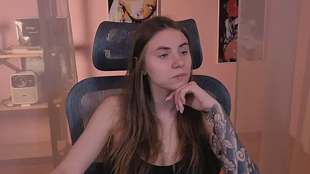 Snapshot of _AnnaStark_ chatting on November 2025 08:20:01 PM AnnaStark online show from November 2025 08:20:01 PM