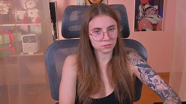 Snapshot of _AnnaStark_ chatting on November 2025 08:34:02 PM AnnaStark online show from November 2025 08:34:02 PM