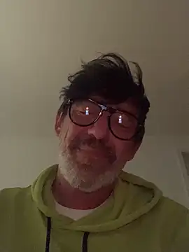 Snapshot of maxximere chatting on February 2026 11:41:01 PM maxximere online show from February 2026 11:41:01 PM