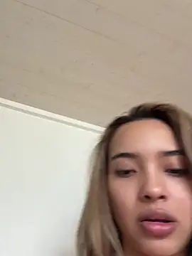 Irina Grant online show from April 2026 01:38:02 PM