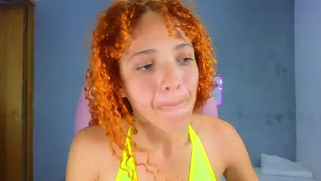 Snapshot of SexyLeilaa chatting on February 2025 12:54:01 AM SexyLeilaa online show from February 2025 12:54:01 AM