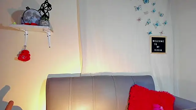 Snapshot of annyluna1 chatting on September 2025 10:25:01 PM annyluna1 online show from September 2025 10:25:01 PM