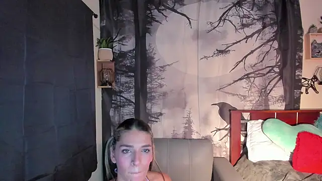 annyluna1 online show from December 2025 12:18:01 AM