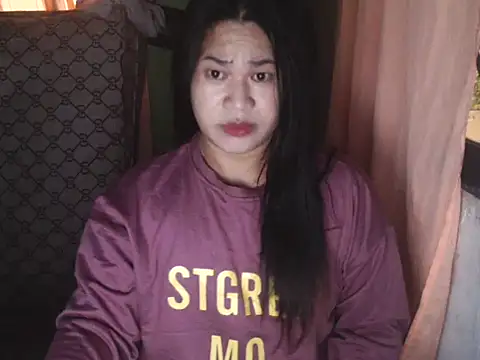 Snapshot of Hugeladycockmarga chatting on December 2025 10:37:02 PM Hugeladycockmarga online show from December 2025 10:37:02 PM