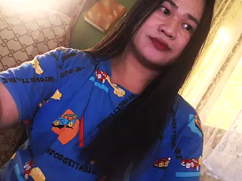 Snapshot of Hugeladycockmarga chatting on January 2026 12:26:01 AM Hugeladycockmarga online show from January 2026 12:26:01 AM