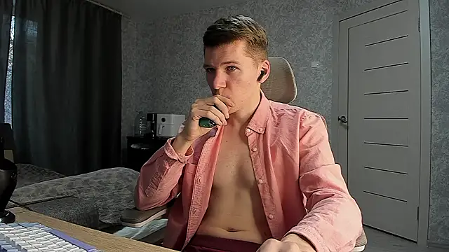 Snapshot of Bananas_dick chatting on March 2026 05:01:02 AM Bananas dick online show from March 2026 05:01:02 AM