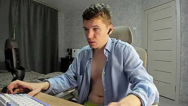 Bananas dick online show from May 2026 06:32:01 AM