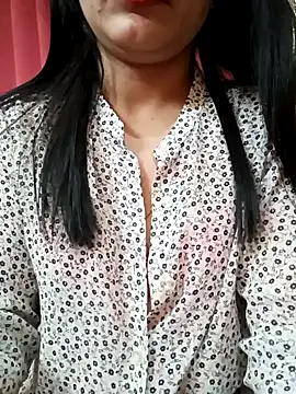 Snapshot of Beautiful_xxo chatting on December 2024 05:18:02 PM Beautiful xxo online show from December 2024 05:18:02 PM