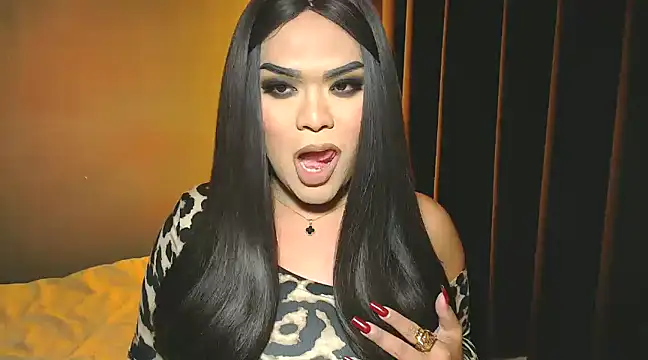 Snapshot of VictoriaEliz chatting on December 2024 10:08:02 PM VictoriaEliz online show from December 2024 10:08:02 PM