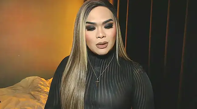 Snapshot of VictoriaEliz chatting on December 2024 10:43:02 PM VictoriaEliz online show from December 2024 10:43:02 PM