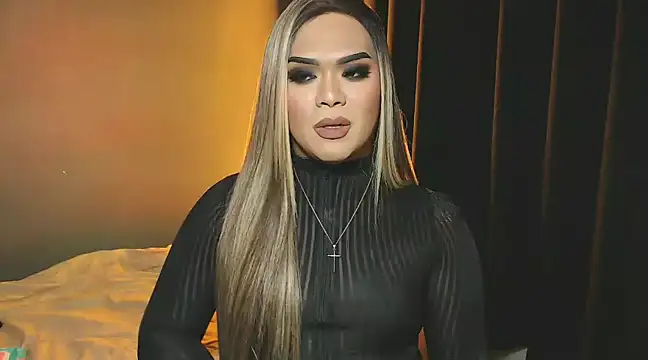 Snapshot of VictoriaEliz chatting on December 2024 01:47:02 AM VictoriaEliz online show from December 2024 01:47:02 AM