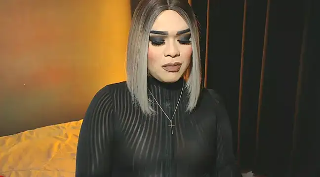 Snapshot of VictoriaEliz chatting on December 2024 11:45:02 PM VictoriaEliz online show from December 2024 11:45:02 PM