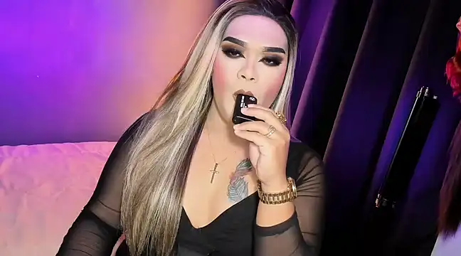 Snapshot of VictoriaEliz chatting on March 2025 02:56:01 PM VictoriaEliz online show from March 2025 02:56:01 PM