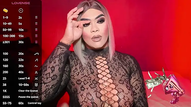 Snapshot of VictoriaEliz chatting on September 2025 07:30:01 PM VictoriaEliz online show from September 2025 07:30:01 PM