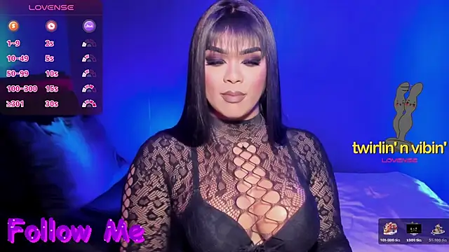 Snapshot of VictoriaEliz chatting on November 2025 10:57:02 PM VictoriaEliz online show from November 2025 10:57:02 PM