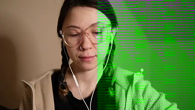 Snapshot of chibi_moon_ chatting on December 2024 04:38:02 PM chibi moon online show from December 2024 04:38:02 PM