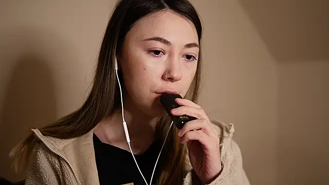 Snapshot of chibi_moon_ chatting on January 2025 05:13:02 PM chibi moon online show from January 2025 05:13:02 PM