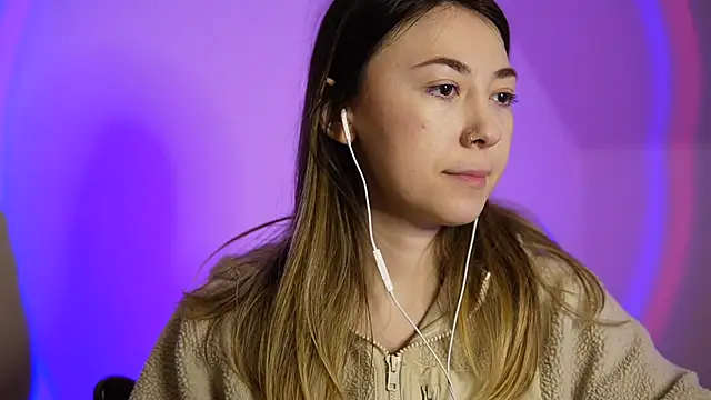 Snapshot of chibi_moon_ chatting on January 2025 04:57:01 PM chibi moon online show from January 2025 04:57:01 PM