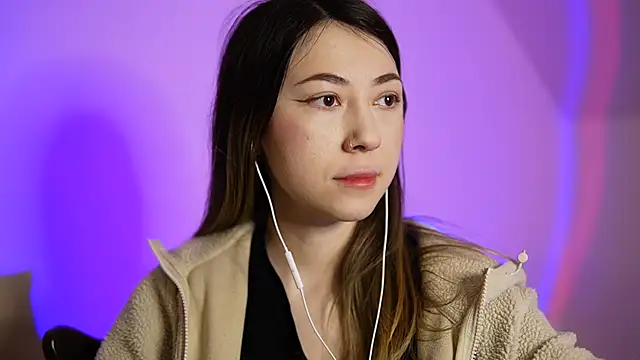 Snapshot of chibi_moon_ chatting on January 2025 05:04:01 PM chibi moon online show from January 2025 05:04:01 PM