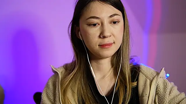 Snapshot of chibi_moon_ chatting on January 2025 08:09:01 PM chibi moon online show from January 2025 08:09:01 PM