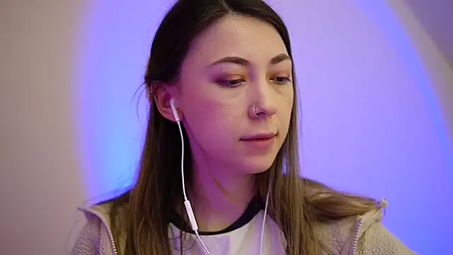 Snapshot of chibi_moon_ chatting on March 2025 12:26:01 AM chibi moon online show from March 2025 12:26:01 AM