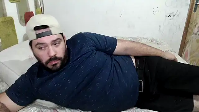 lucasprloco online show from December 2024 03:08:02 AM