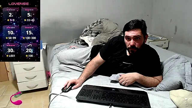 lucasprloco online show from September 2025 10:32:02 PM