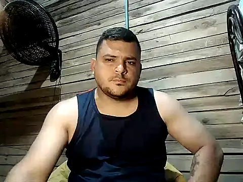 Snapshot of Arcangel_05 chatting on April 2026 04:06:02 AM Arcangel 05 online show from April 2026 04:06:02 AM