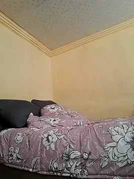 Snapshot of SweetAppleCandyxx chatting on December 2025 07:50:01 AM SweetAppleCandyxx online show from December 2025 07:50:01 AM