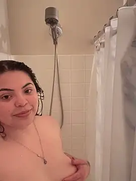 Snapshot of drizzypeach602 chatting on February 2025 05:01:01 AM drizzypeach602 online show from February 2025 05:01:01 AM