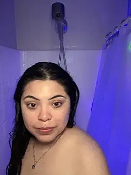 Snapshot of drizzypeach602 chatting on March 2025 04:28:01 AM drizzypeach602 online show from March 2025 04:28:01 AM