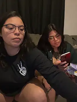 Snapshot of drizzypeach602 chatting on September 2025 04:39:02 AM drizzypeach602 online show from September 2025 04:39:02 AM