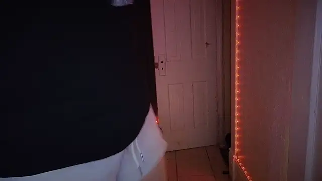 Snapshot of drizzypeach602 chatting on October 2025 06:03:02 AM drizzypeach602 online show from October 2025 06:03:02 AM