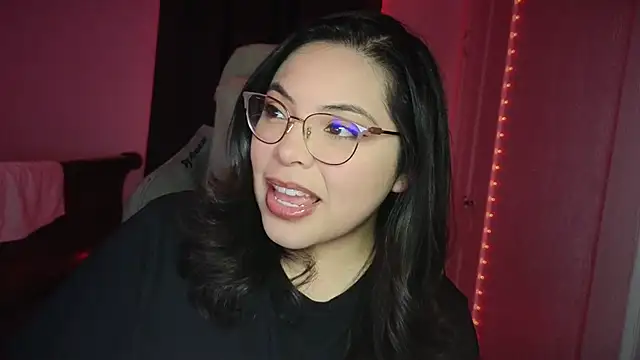 Snapshot of drizzypeach602 chatting on November 2025 01:48:01 AM drizzypeach602 online show from November 2025 01:48:01 AM