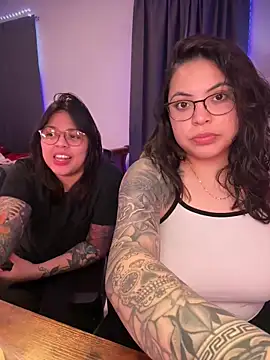 Snapshot of drizzypeach602 chatting on December 2025 01:35:02 AM drizzypeach602 online show from December 2025 01:35:02 AM