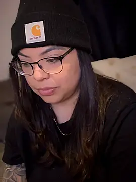 Snapshot of drizzypeach602 chatting on February 2026 04:11:01 AM drizzypeach602 online show from February 2026 04:11:01 AM