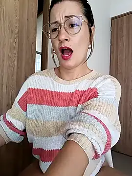 Snapshot of Verito_hot chatting on January 2025 05:55:01 PM Verito hot online show from January 2025 05:55:01 PM