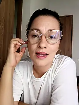 Snapshot of Verito_hot chatting on January 2025 09:50:02 PM Verito hot online show from January 2025 09:50:02 PM