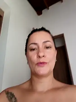 Snapshot of Verito_hot chatting on February 2025 06:19:01 PM Verito hot online show from February 2025 06:19:01 PM