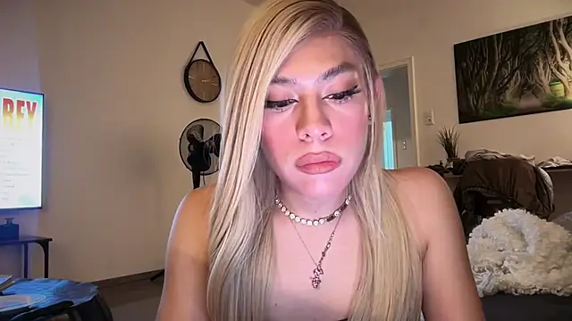 saray doll online show from February 2026 07:47:02 PM