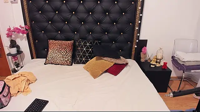 PreciousAillyn online show from March 2026 06:02:02 AM