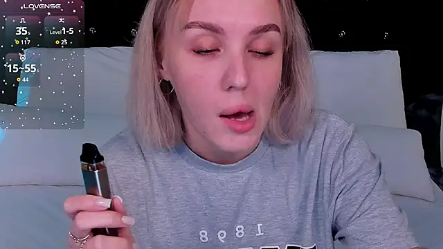 LianaFord online show from September 2025 05:46:01 PM