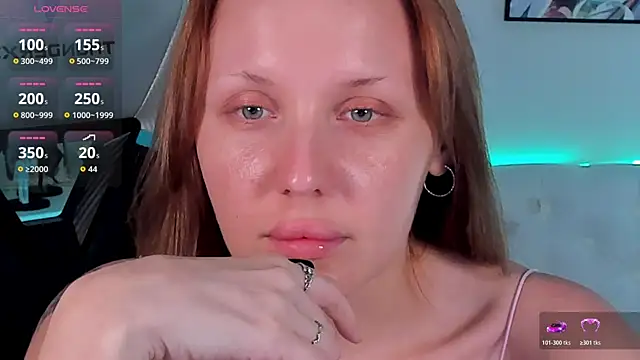 LianaFord online show from May 2026 06:08:01 AM
