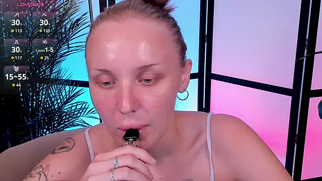 Snapshot of LianaFord chatting on June 2026 06:08:01 AM LianaFord online show from June 2026 06:08:01 AM