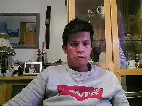 SweetasianHugoxxx online show from November 2025 12:16:02 PM