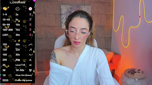 barbie scoth  online show from January 2025 02:59:02 PM