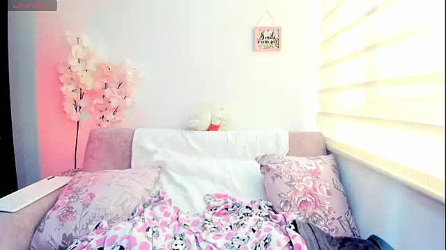 CristinaLaurentt online show from May 2026 09:32:01 PM